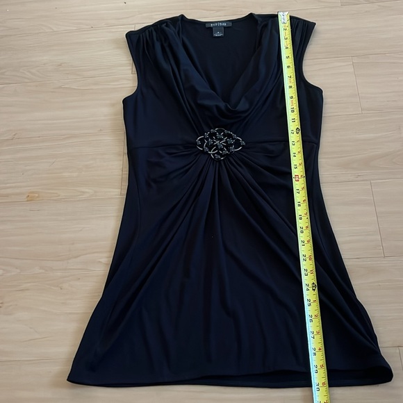 WHITE HOUSE BLACK MARKET BLACK BEADED SLEEVELESS TOP SZ SMALL - Picture 9 of 12